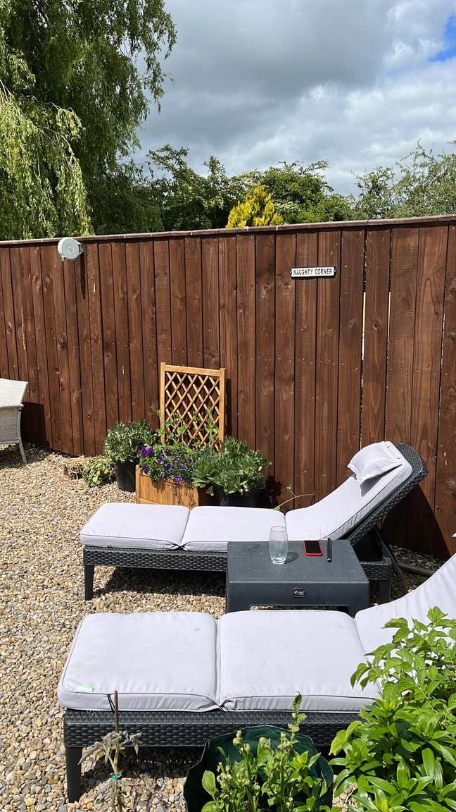 Spare room available close to Teesside airport  Main Photo