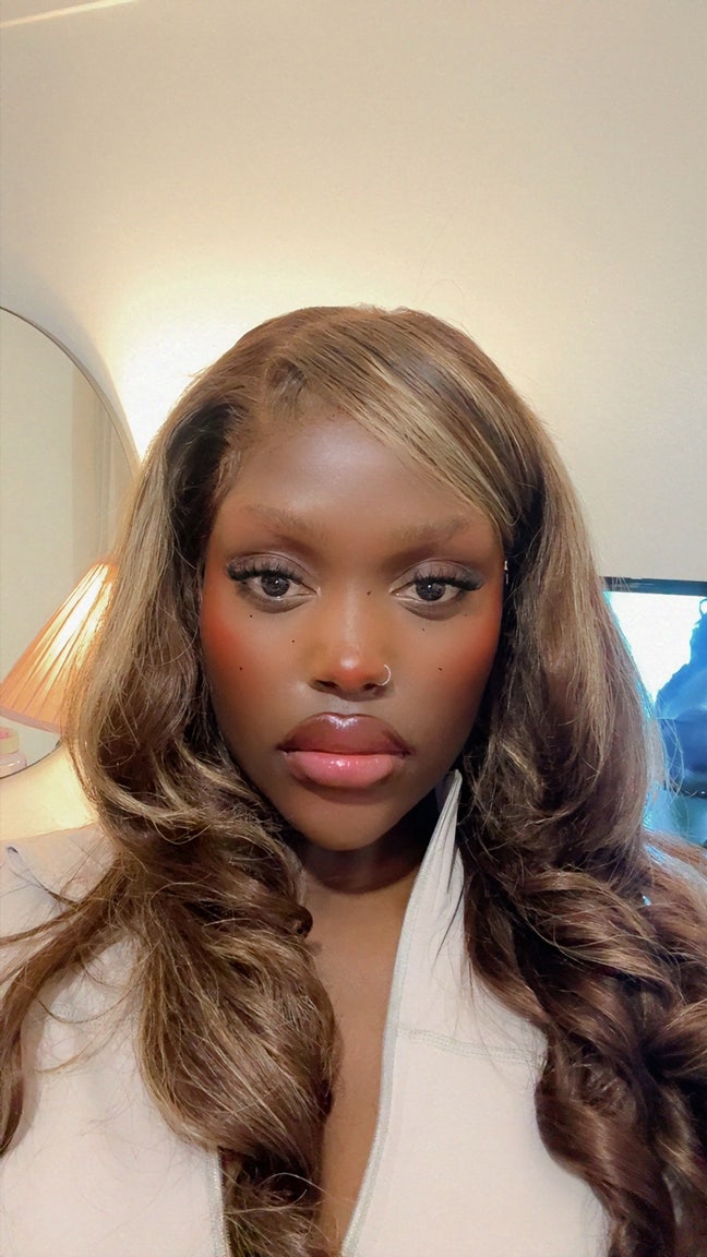 looking for a flat share/ room  Main Photo