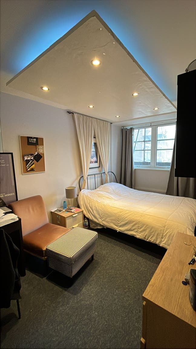 Spacious room in Queens Park available NOW⭐ Main Photo