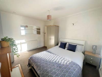 Bright, fully furnished room – High Brooms Road, T Main Photo