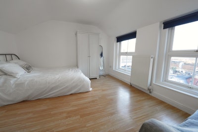 Master Room in Whitechapel Main Photo