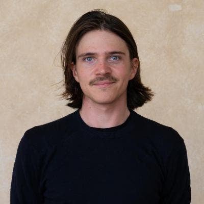 Hi :)   I’m Simon (29), a PhD student at ... Main Photo