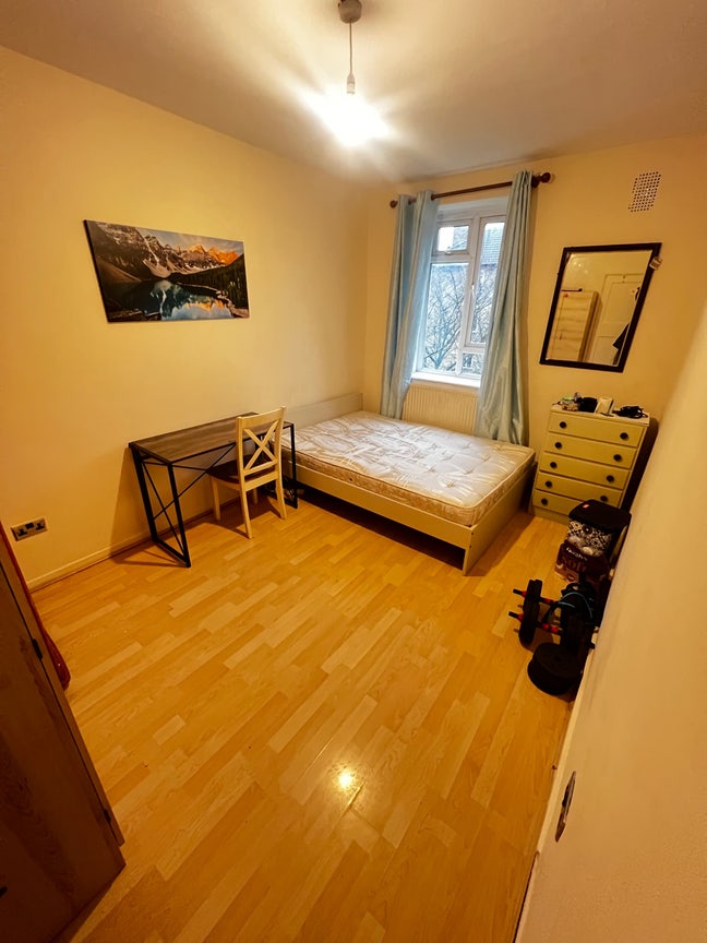 🌟 Stylish Bright Double Room – Fulham Palace Road, Main Photo
