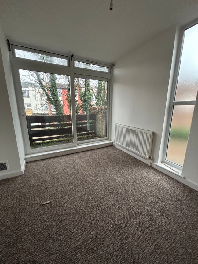 5 Rooms Available - Wembley Park Station 🎉 Main Photo