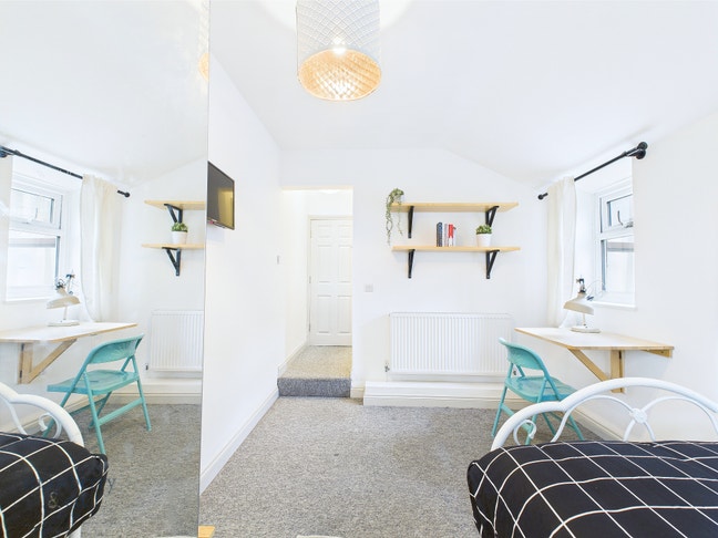 86BHR | Double Room | Ensuite | St George Main Photo