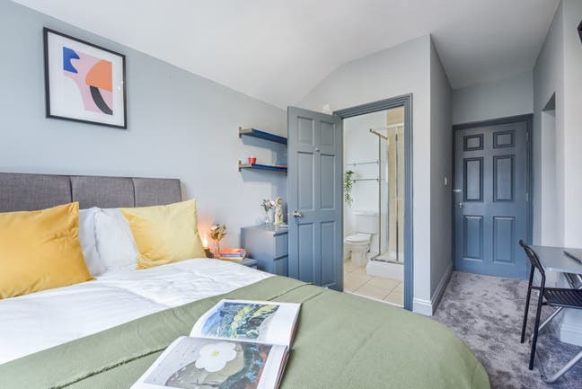 🏡🌞 Sunlit Ensuite Room | SE8 🌞🏡 Main Photo