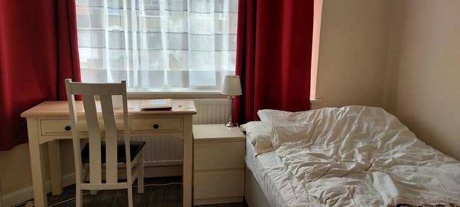 Stunning double bedroom for rent in cowley centre  Main Photo