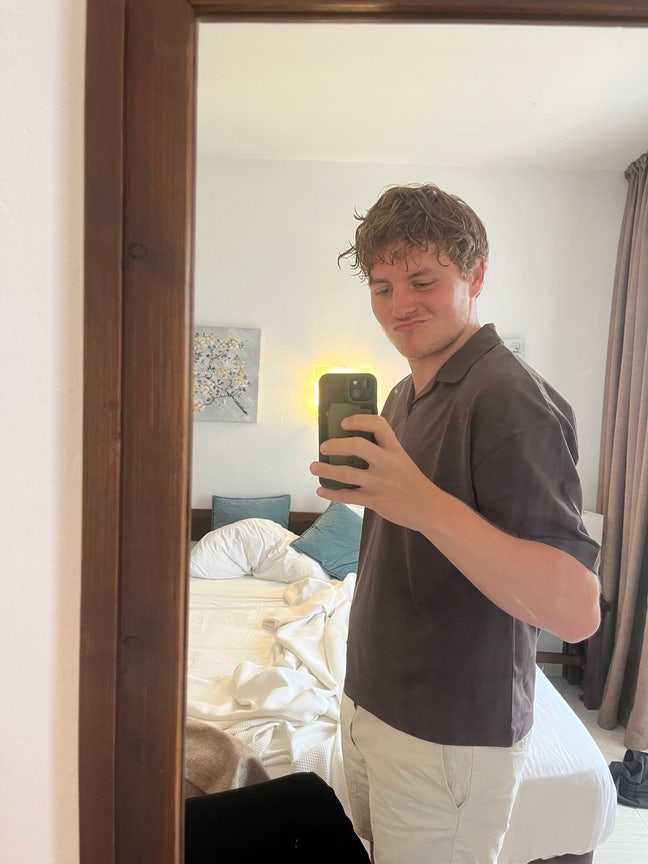 Looking for 1 to join House Share  Main Photo