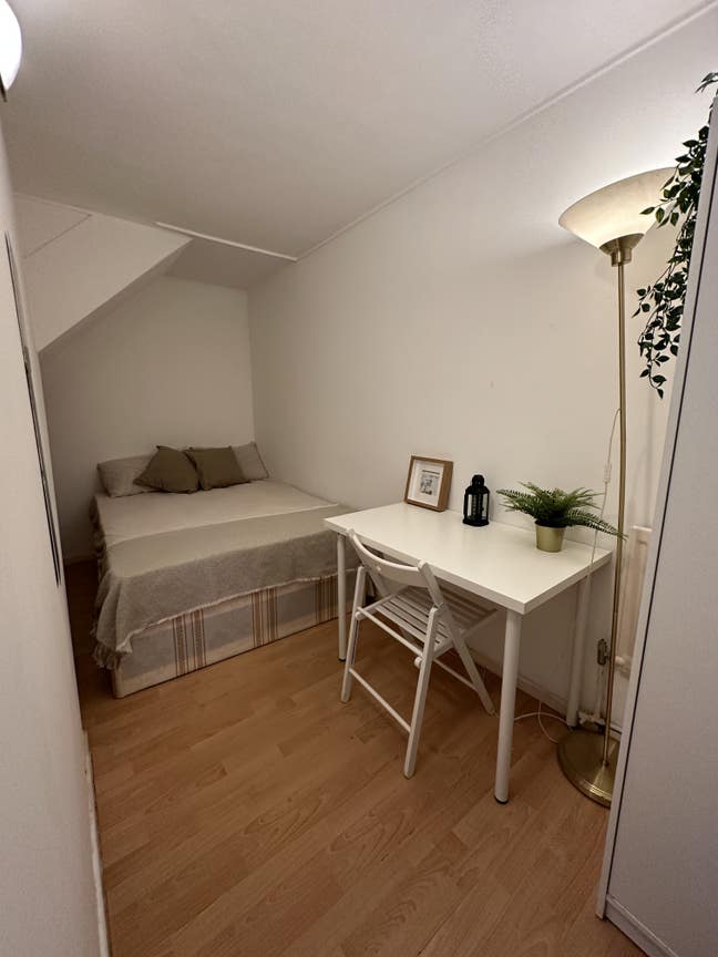 Lovely Room Available in *W10* Main Photo