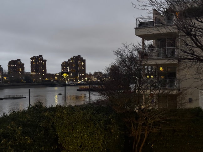 Big Double Room in Calm, Creative, Flat -3 months Main Photo