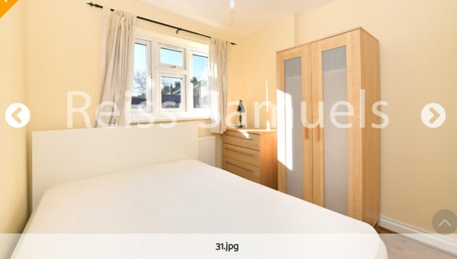 Double room in a student house - East London E14 Main Photo