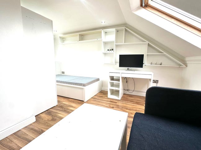 **Studio Flat to rent in N17** Main Photo