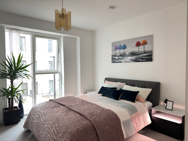 Modern Double Room for Rent – Canning Town, E16 Main Photo