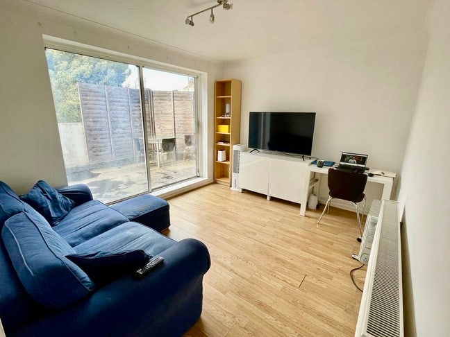 🌟 Cozy Room Near Clapham Junction Station🌟 Main Photo
