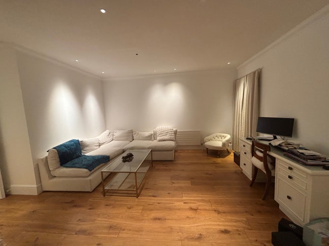 Stunning Spitalfields double room  Main Photo