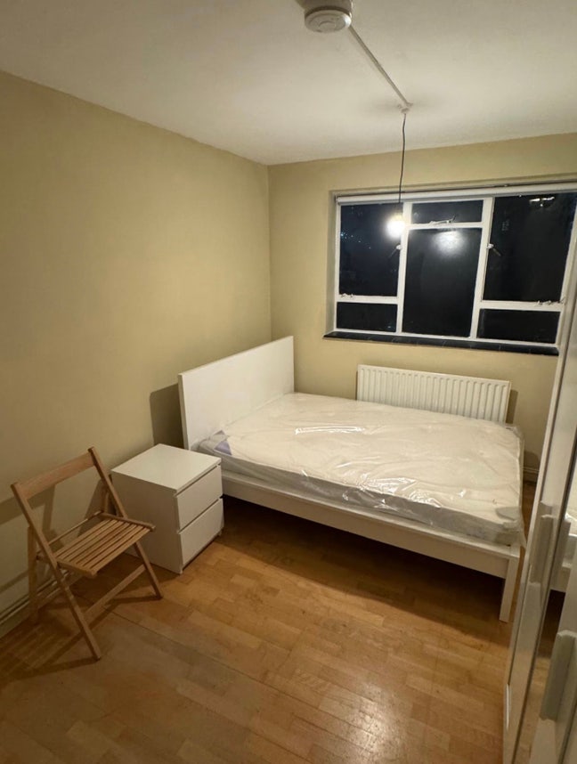 Last double   in West London! (9Cliff) Main Photo