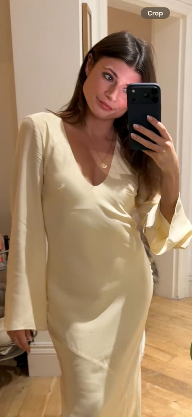 Professional female looking for 1 bed flat  Main Photo