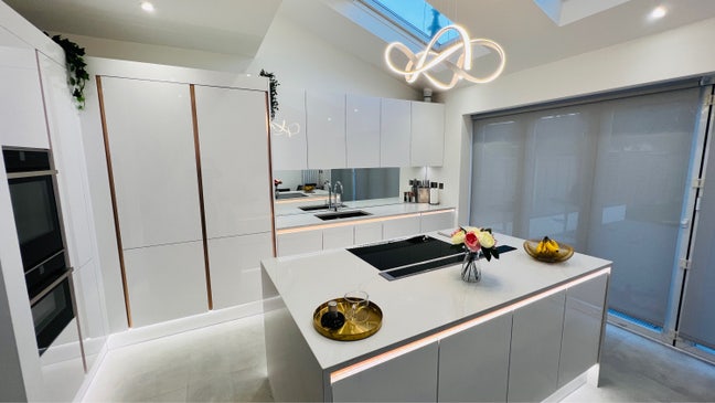 Gants Hill - Double Room with En-Suite - Bills Inc Main Photo