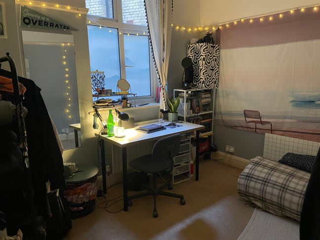 Bright Unfurnished Double in Friendly Muswell Hill Main Photo