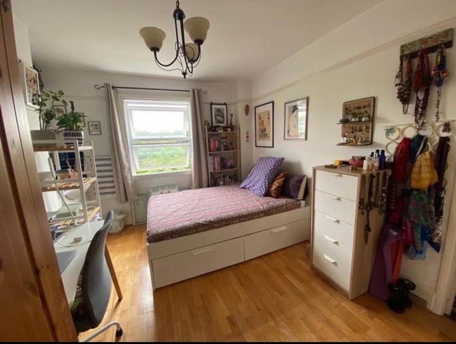 Cosy double room in friendly house  Main Photo