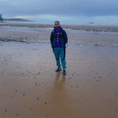 34 year old Male seeks a single or double room Main Photo