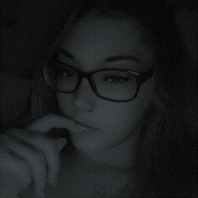 24 year old Female seeks a single or double room Main Photo