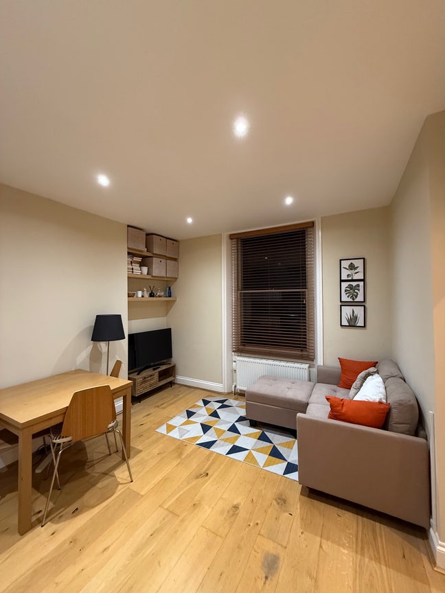 Cosy flat in Primrose Hill/ Chalk Farm Main Photo