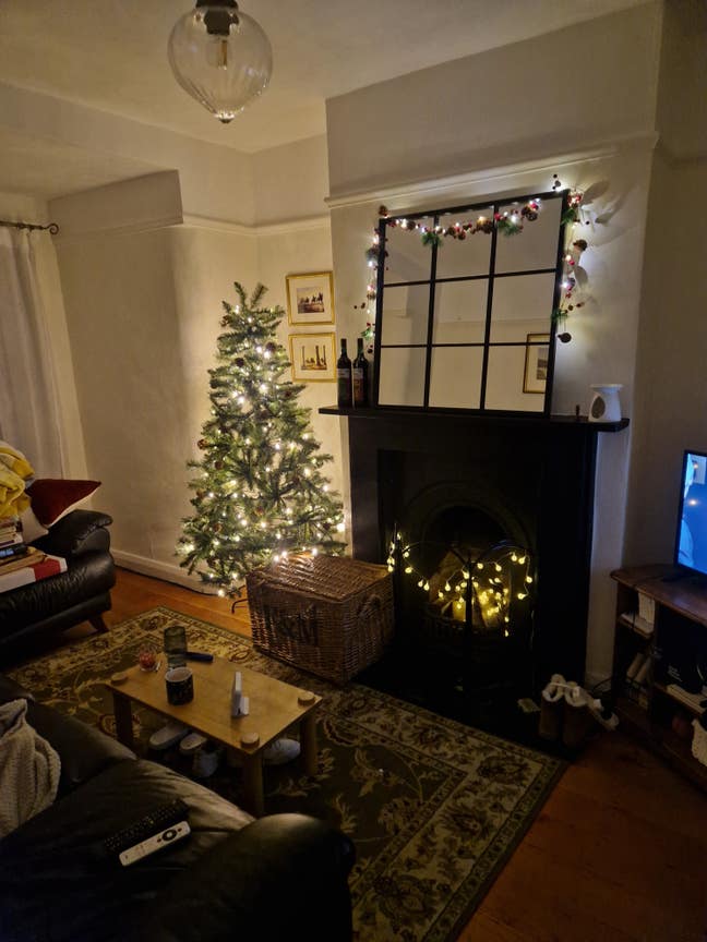 Double room in cute Ravenhill house Main Photo