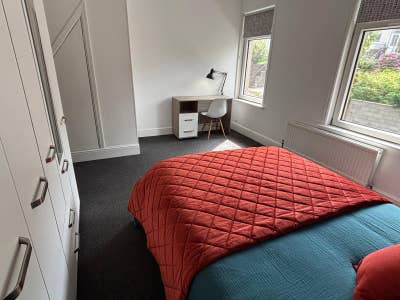 Modern Home | Bills Inc | Waterloo Place 🧑‍🎓 Main Photo