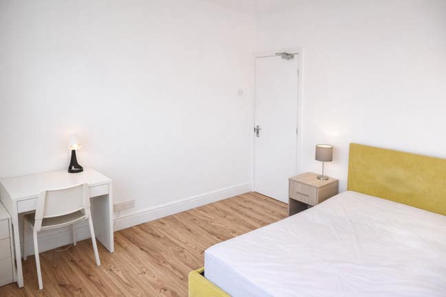 Furnished Rooms – All Bills, Near Town & Hospital Main Photo