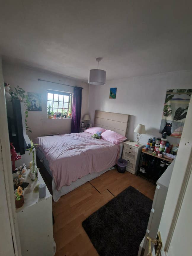 2 for 1 Rooms  Available w/ private En suite &pound;850 Main Photo