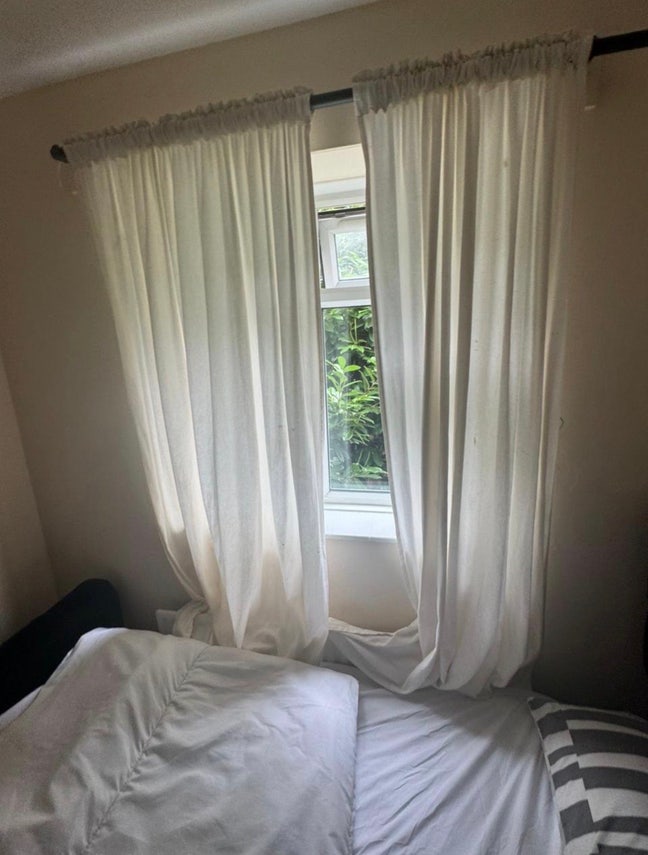 1 bed room in a 3 bed house close to Elizabeth ln. Main Photo