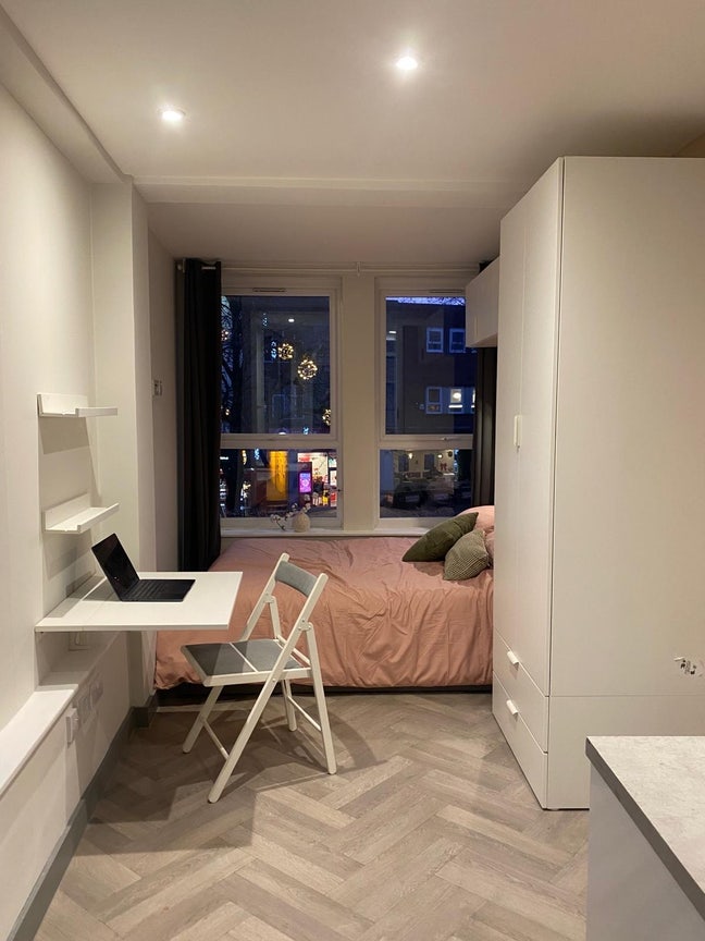 All Bills Inclusive Studio in Aylesbury Centre Main Photo