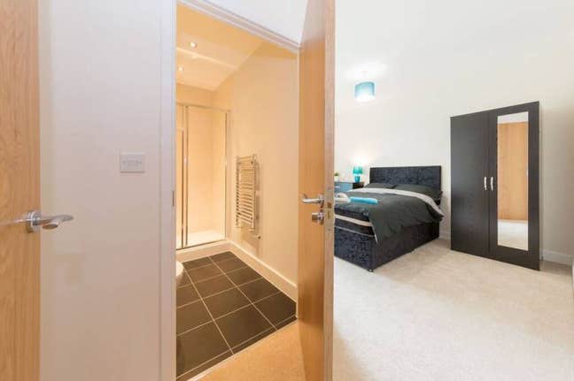 Lovely Modern En-suite By Station Main Photo