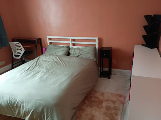 Spacious Double Room – Excellent Transport Links Main Photo