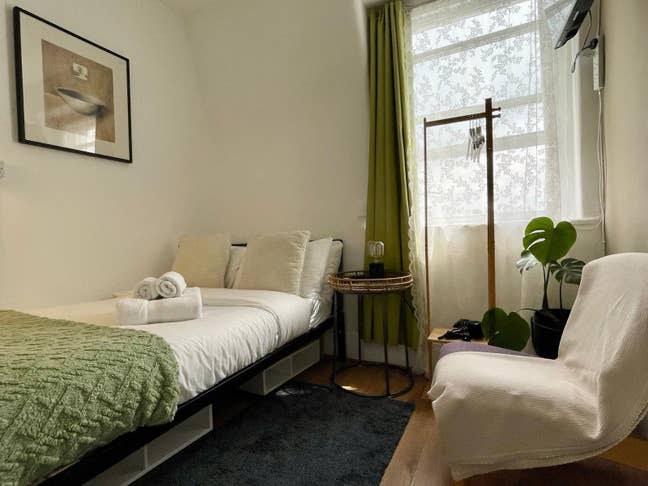 Fulham studio flat Main Photo