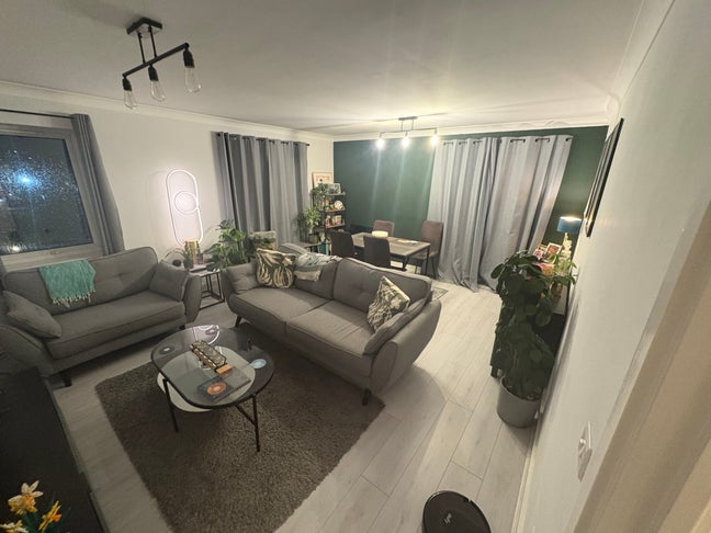 Furnished Room in Cardiff Bay Main Photo