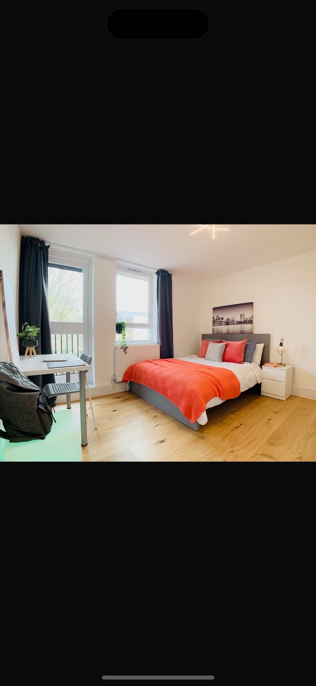 Double room with en-suite and balcony  Main Photo