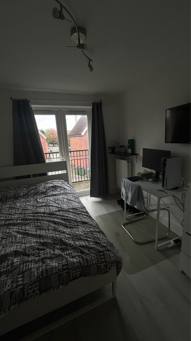 🔥Double Ensuite in Abbey Wood with private balcony Main Photo
