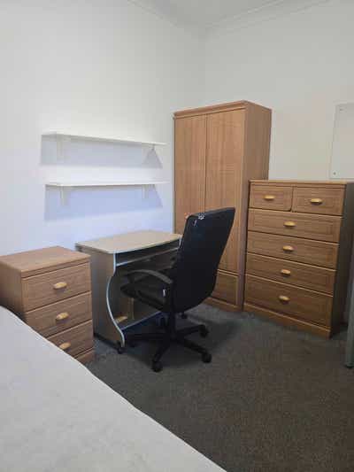 Afordable Furnished Rooms- All Bills Included Main Photo