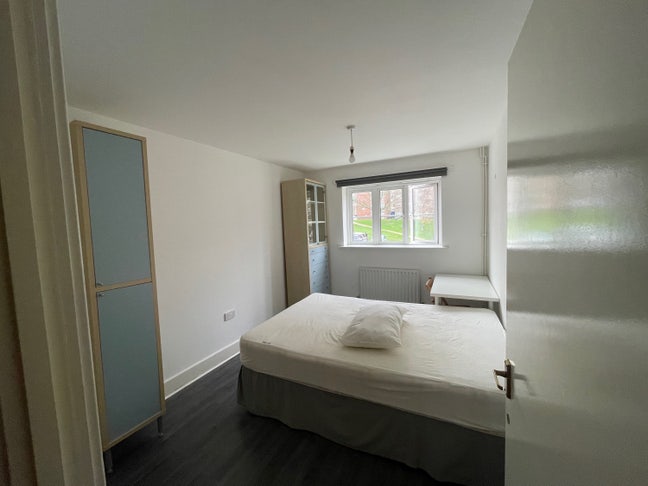 A lovely 3-Bed Female Apartment – Hendon Central Main Photo