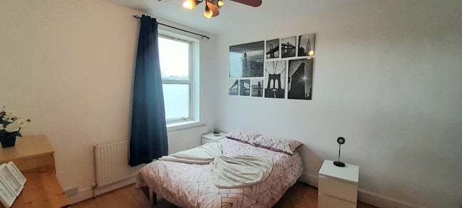 Large double room in Willesden Green Main Photo