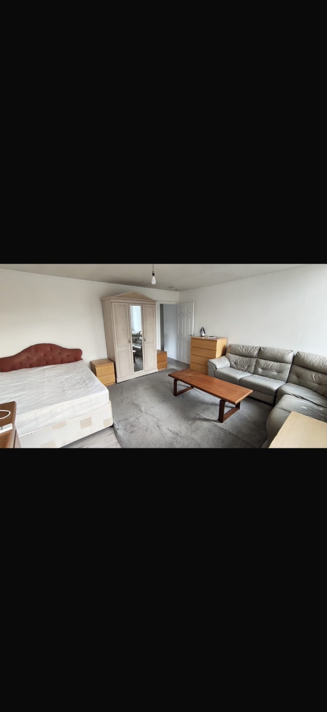 Room to let Main Photo