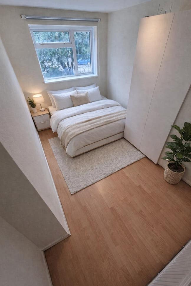 Bright Double Room in Canning Town Main Photo