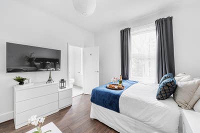 15/08/2026 - Superb En-suite Room - West Ealing Main Photo