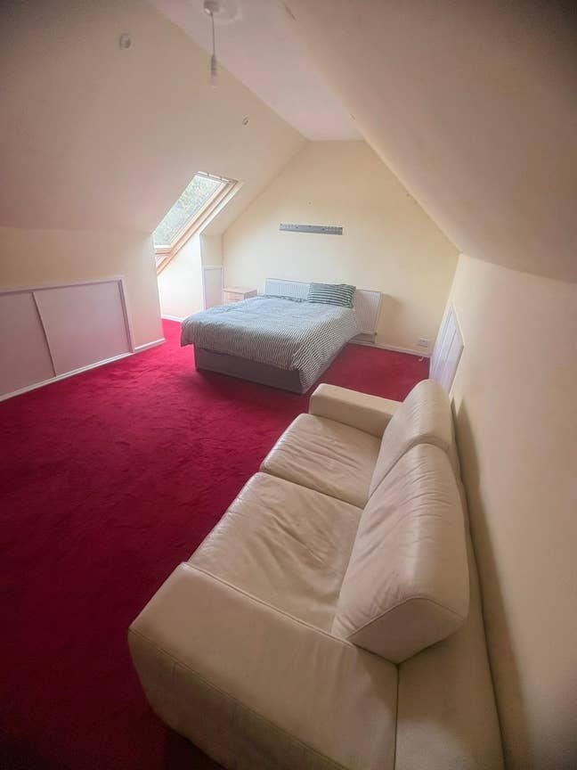 Large Attic Room | Supported Housing | Women Only  Main Photo