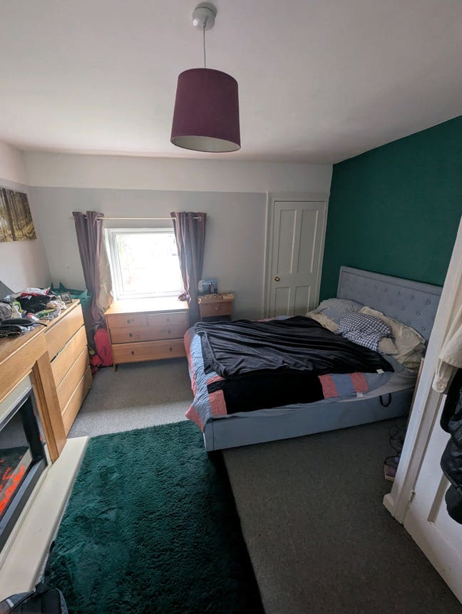 
Spacious Double Room with large garden! Main Photo