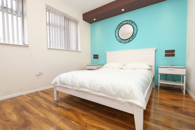 Bright & Stylish Room Near Prince Regent DLR Main Photo