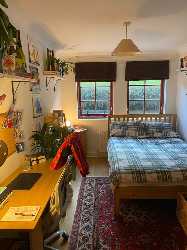 Room in flat near Comely bank/Stockbridge  Main Photo