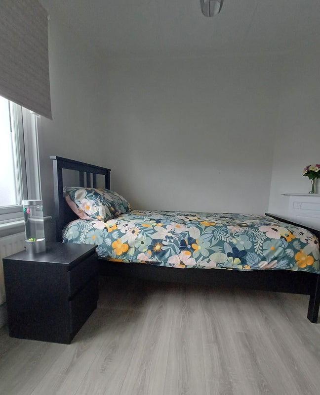 Room in shared house, Brimsdown, Enfield Main Photo